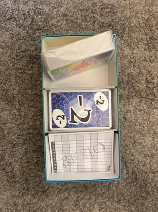 Juego de cartas Skyjo Magilano sin abrir
