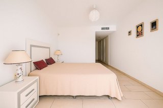 Piso en venta en Los Arqueros-Puerto del Almendro en Benahavís