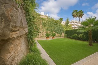 Piso en venta en Los Arqueros-Puerto del Almendro en Benahavís