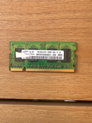 Lote Componentes Portátil: HDDs y RAM