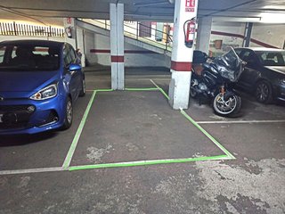 Garaje en venta en Sant Josep en Hospitalet de Llobregat, L´