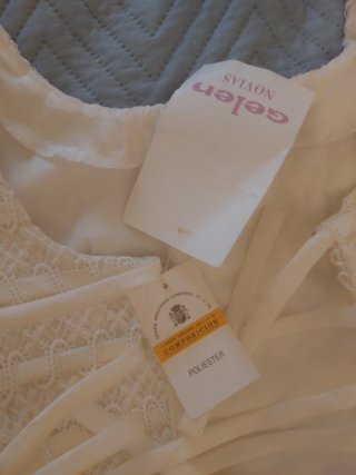 Vestido de novia vintage con cola larga