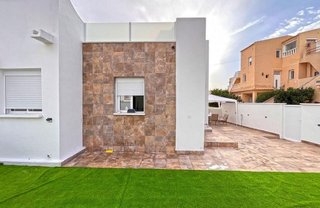 Chalet en venta en Altos - La Florida en Orihuela