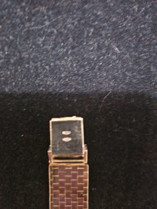 pulsera 18kilates; también compro a 70€ el gramo.