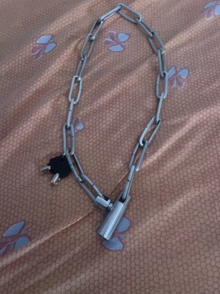 Candado de cadena con llaves