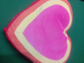 Cojín corazón multicolor