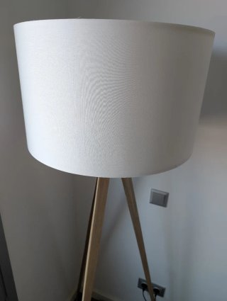 Lampara de pie de diseño