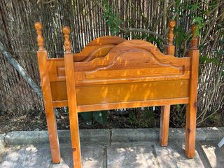 Confezione da 2 somieri a doghe 90x190 e testiera