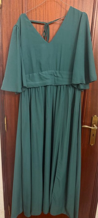 Vestido verde com mangas compridas