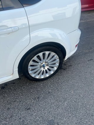 Ford Focus hirvonen