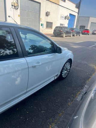 Ford Focus hirvonen