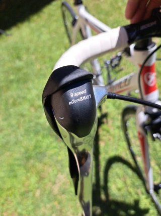Bicicleta de carretera Torpado T1000