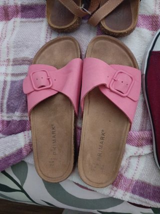 Sandalias y zapatillas verano