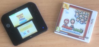 Nintendo 2DS Edición Especial + Juego de Regalo!
