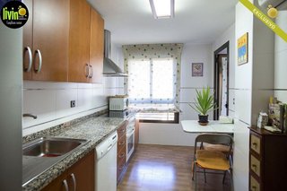 Piso en venta en Avda de Madrid - Pº de la Estación en Jaén