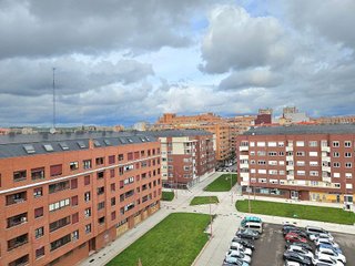 Piso en venta en La Chantría - La Lastra en León