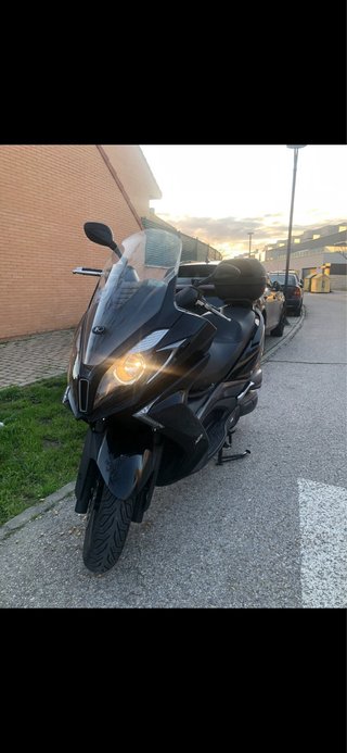 Kymco Super Dink 125 Negra