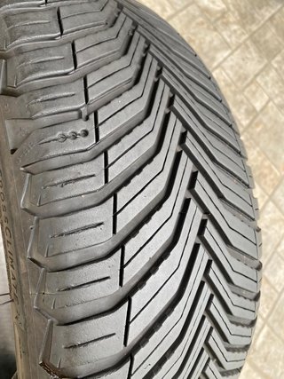 Neumático 215/40 R17 MICHELIN CROSSCLIMATE
