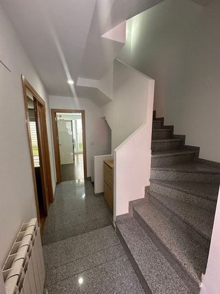 Casa adosada en venta en Crta. De la Sierra en Granada