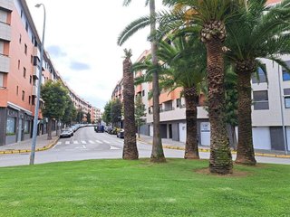 Local comercial en alquiler en Montequinto en Dos Hermanas