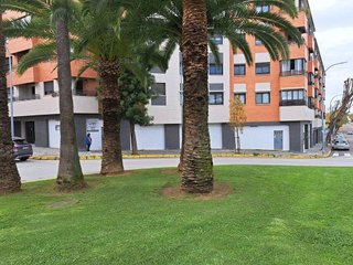 Local comercial en alquiler en Montequinto en Dos Hermanas
