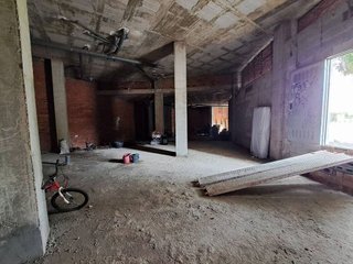 Local comercial en alquiler en Montequinto en Dos Hermanas