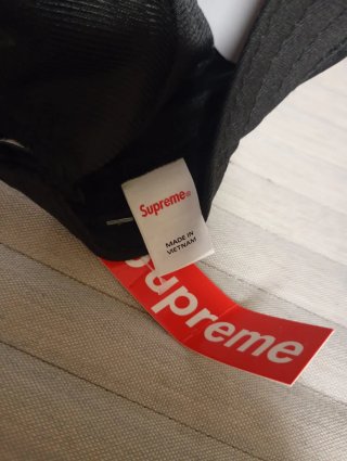 Gorra supreme negra