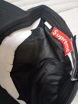Gorra supreme negra