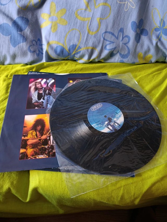 Quiet Riot QR III Vinilo