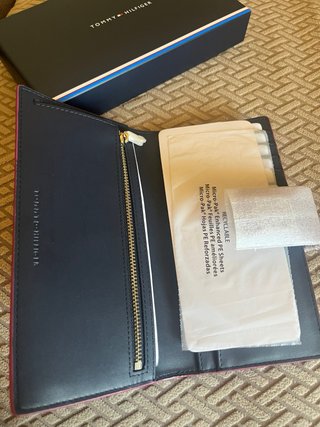 Cartera de mujer Tommy Hilfiger, ¡A ESTRENAR!