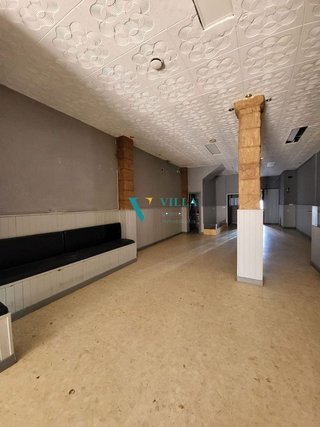 Local comercial en venta en La Paz en Alcalá de Guadaira
