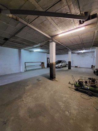 Local comercial en venta en La Paz en Alcalá de Guadaira