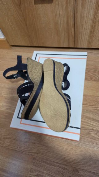 Sandalias de cuña azul marino