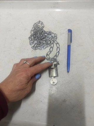 Candado con cadena de 1,6m