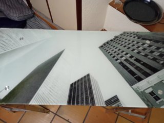 Mesa de cristal , patas de aluminio