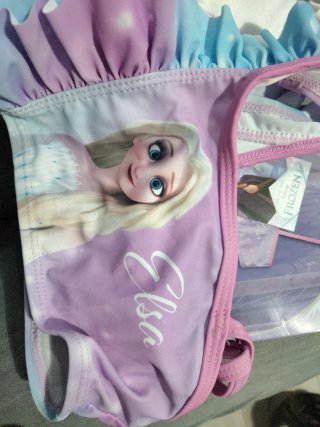Bikini niña Frozen SIN ESTRENAR talla 98/104