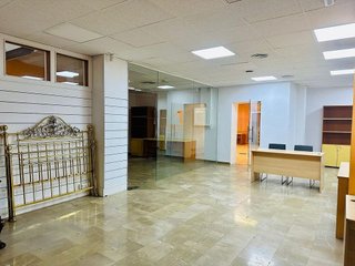 Local comercial en alquiler en Pajaritos - Plaza de Toros en Granada