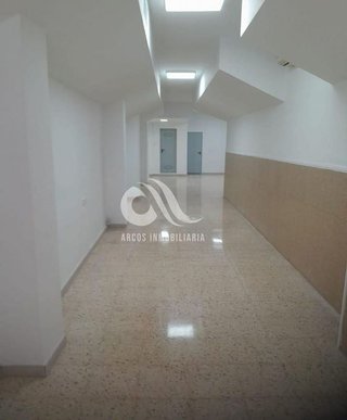 Local comercial en venta en Viñuela - Rescatado en Córdoba