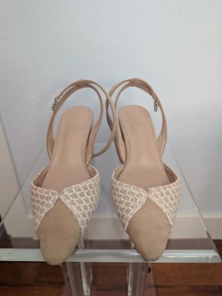Zapatos ante (tacón y puntera) con pulsera al tobi