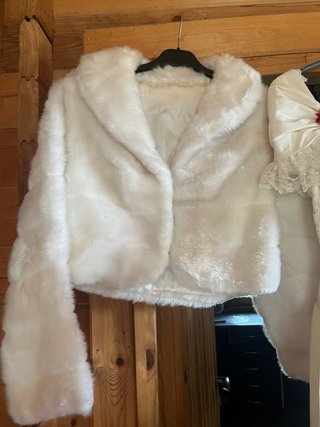 Vestido de Novia Blanco Crema con Chaquetilla