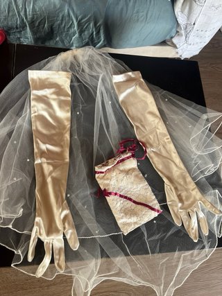 Vestido de Novia Blanco Crema con Chaquetilla