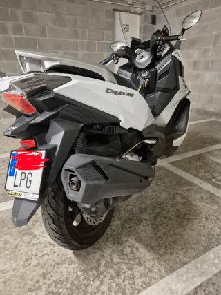 Sym Cruisym 300i Maxi Scooter Gris/Blanco