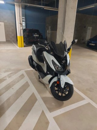 Sym Cruisym 300i Maxi Scooter Gris/Blanco