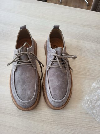 Zapatos ante nuevos. Talla 42. Gris topo
