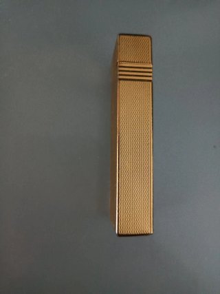 Accendino Cartier placcato in oro