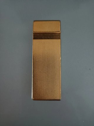 Accendino Cartier placcato in oro