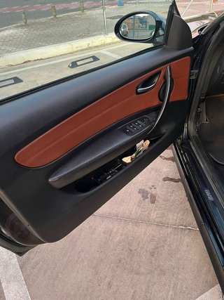 BMW 123d 2009