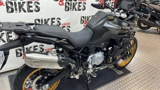 MOTO VOGE 900 DSX 2025 95 CV NEGRA IMPOLUTA