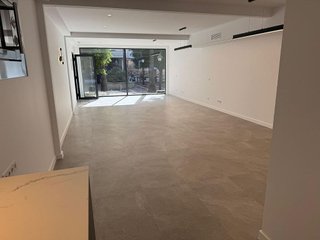 Oficina en venta en Playa Bajadilla-Puertos en Marbella