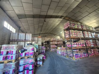 Nave industrial en venta en Montequinto en Dos Hermanas